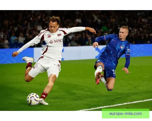 切尔西在欧协联资格赛中惊险逆转塞尔维特成功晋级进军小组赛