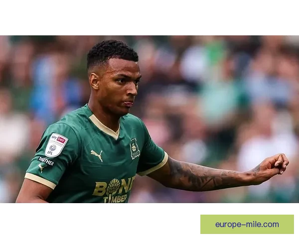 斯梅迪奇荣膺英冠联赛金靴奖成就个人职业生涯新高